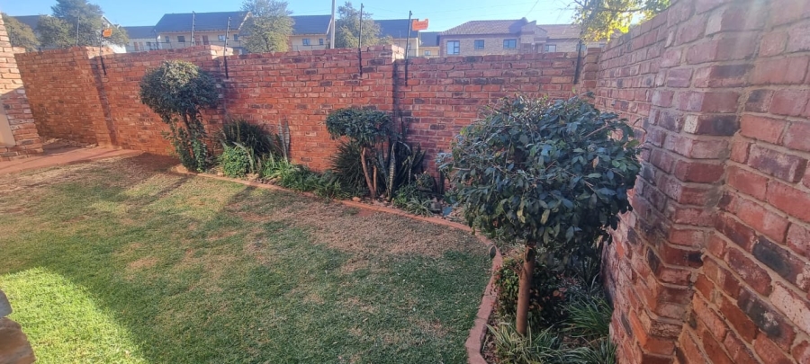 To Let 3 Bedroom Property for Rent in Doringkruin North West